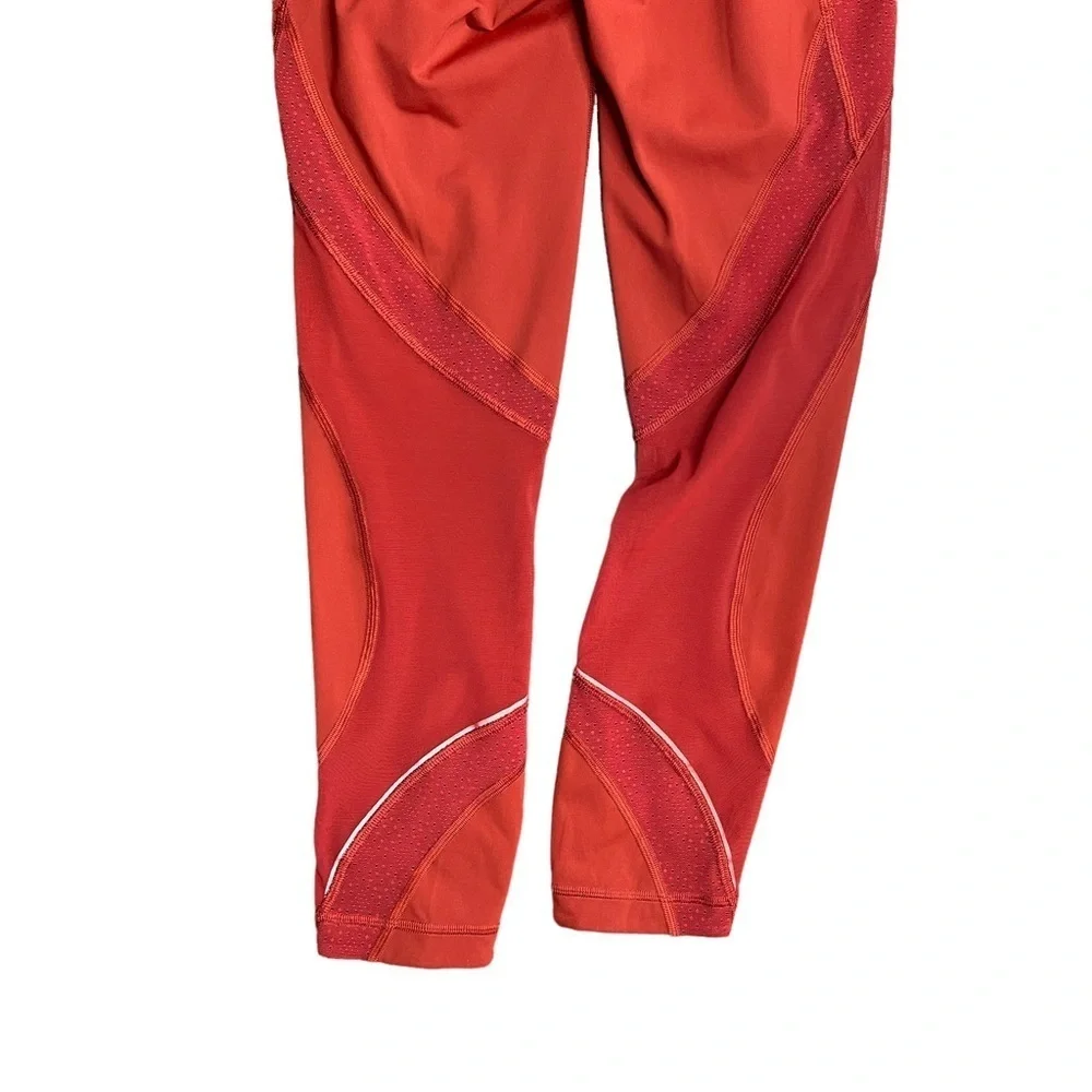 Lululemon Run‎ Smoothly Crop in Dark Sport Yoga Running Workout Red Women's 4